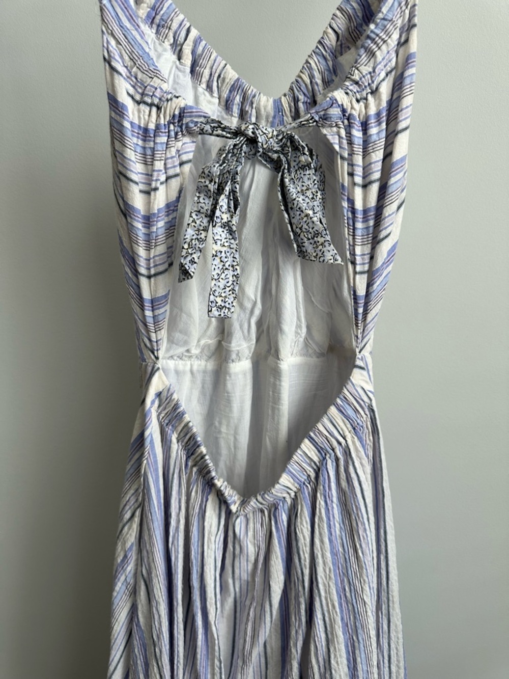 La Vie Rebecca Taylor Blue & White Striped Midi Dress | V-Neck Flowy Sundress - Picture 10 of 16
